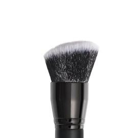 e.l.f. Brocha de Doble Punta para Crema + Polvo, Brocha de Maquillaje Dos en Uno Para Crear una Tez Hermosa con Aspecto Aerografiado, Vegana y Libre d