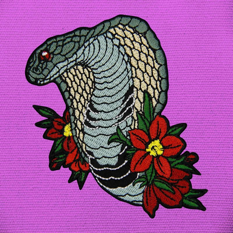 ZEGINs The King Cobra Parche bordado con emblema para coser