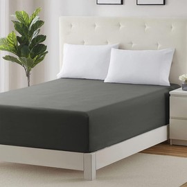 Prime Linens Extra Deep 30Cm Plain Fitted Sheet, Elastic Pocket Breathable Soft Polyester Cotton Bed sheet Machine Washable Fade Resistant (Silver Grey, Double)
