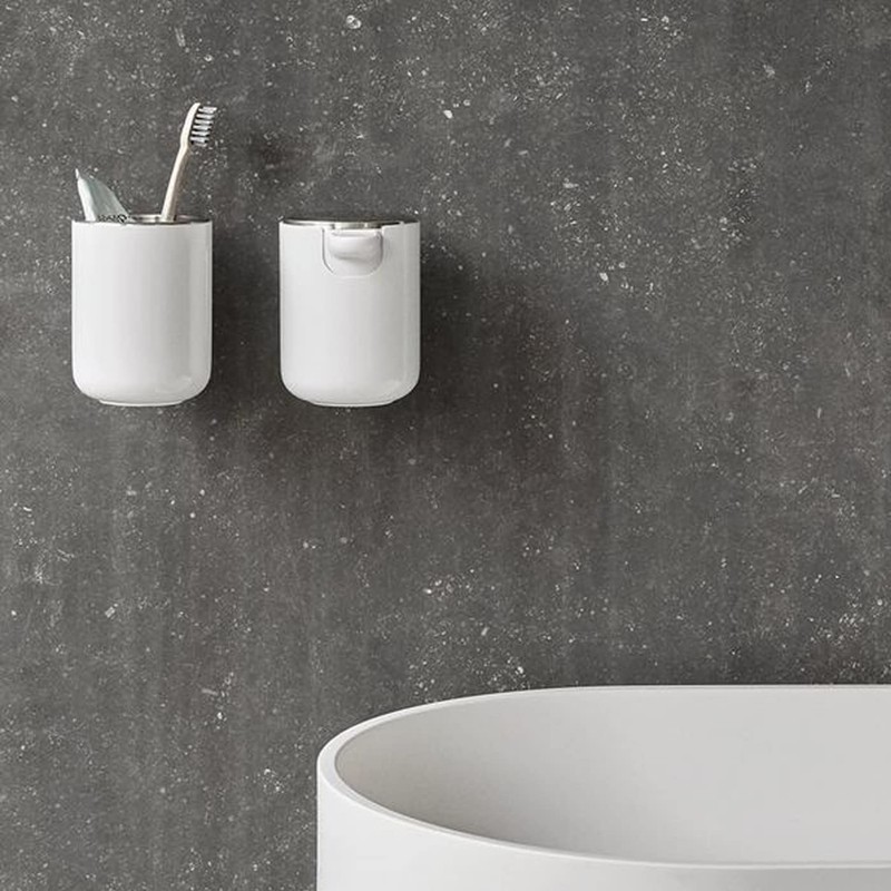 バスソープポンプ 壁