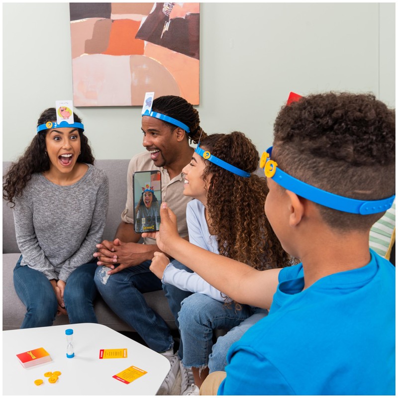 Hedbanz, Quick Question Picture Guessing Family Game for Game Night