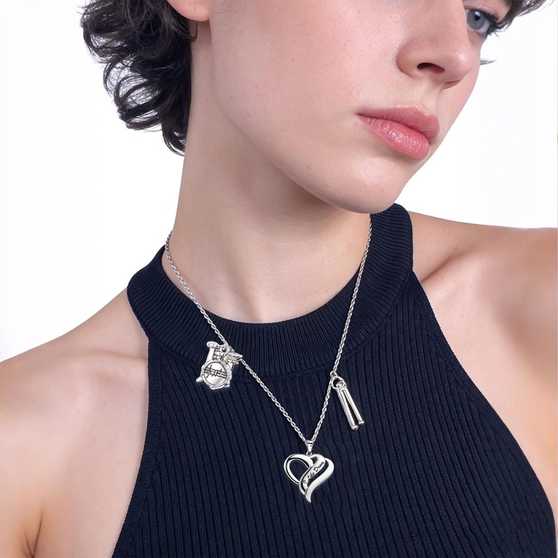 SODLYUE Drummer Drumstick Pendant Necklace, Drumstick Jewelry for Drummers &