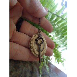 ꧁ ✿ BRONZE MEDAILLON MIT SCHLÜSSSEL - LANGE BRONZE KETTE ✿ ꧂ einmalige Kette, historischer Look