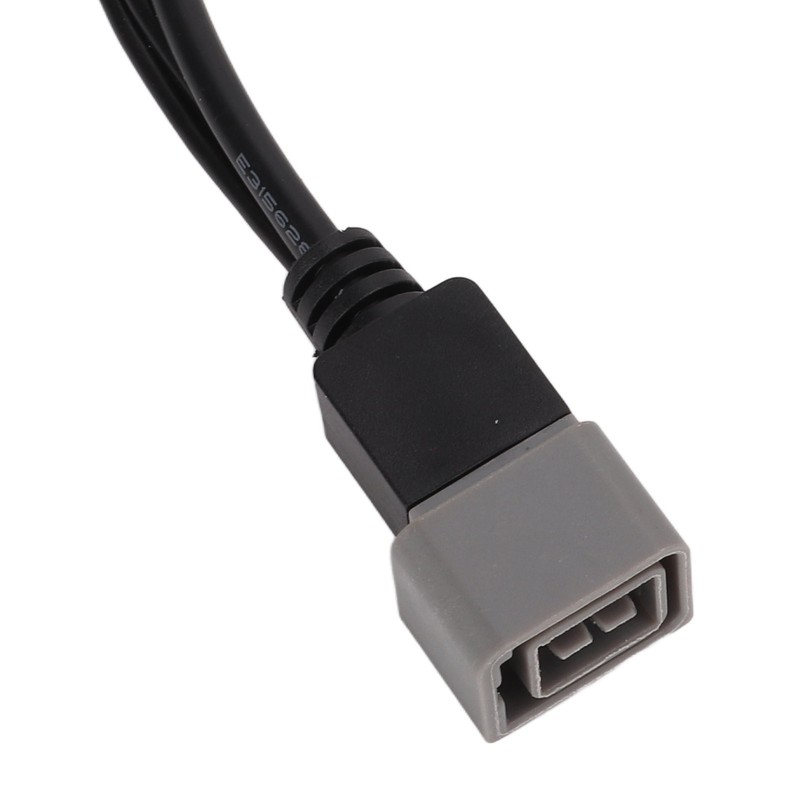 Car Radio Adapter Cable MP3 Input Audio Conversion Auxiliary Cord