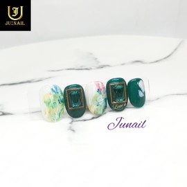 ❗Discount❗  Green Zone Handmade Nail Tips  - Short Round / ❗할인❗  녹색지대 수제네일팁  - 숏라운드