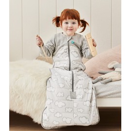 Love To Dream Sleep Bag Warm, 6-18 Months, Built-in Quilt for Cool Room Temperatures (16-20°C), 2.5 TOG, Long Sleeves Design, Wearable Blanket, White