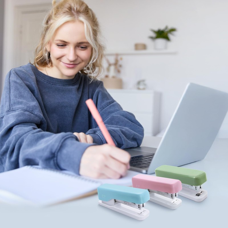 M&G Desktop Stapler, Basic Office Stapler with 1000 Staples, 20