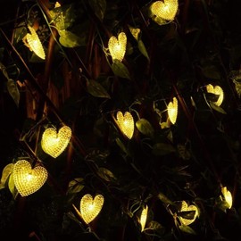 SUAVER Solar Heart String Lights 15.7ft 20LED 8 Modes Solar Fairy Lights,Waterproof Heart Hanging Lights Outdoor Atmosphere Lights For Gardens,Lawn Patio,Festival,Wedding Party Decoration (Warm white)