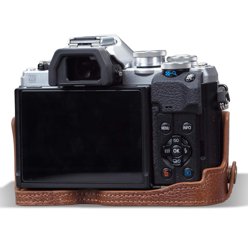 MegaGear MG1935 Ever Ready Genuine Leather Camera Half Case compatible