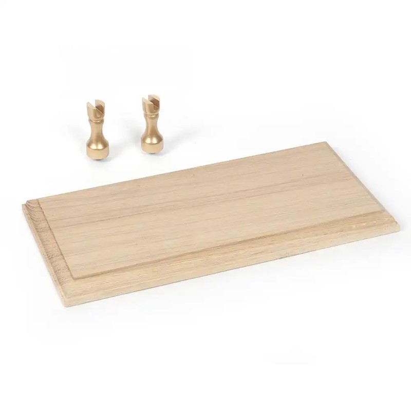 Occre 19164 Solid Oak Display Stand + 2 Laminated Cast