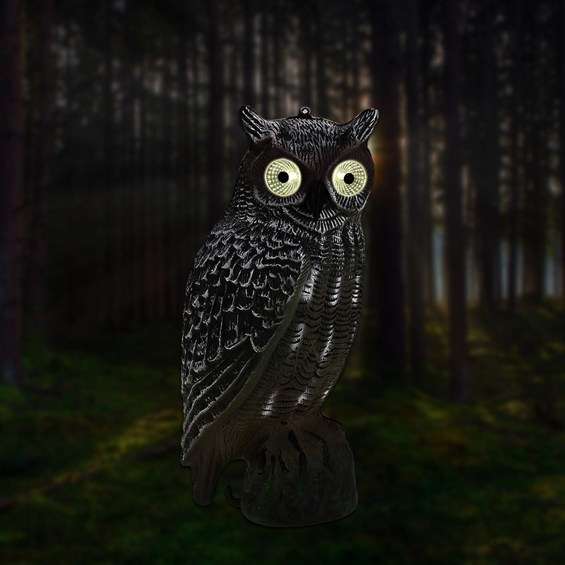 Solar Powered Owl Hunting Decoy Bird Scarer Deterrent Pest Control