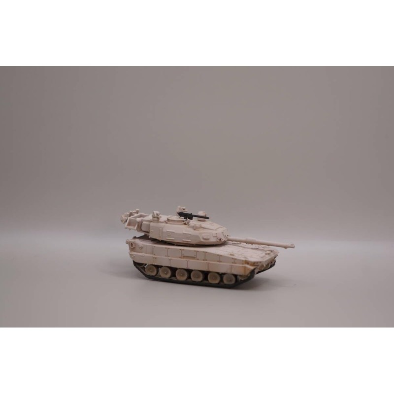 1/144 USA M10 Booker Light Tank Yellow Painted