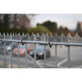 foto-kontor 5 m Barbed Wire on a Roll S-Wire Nato Wire Barbed Wire 30 mm Blades with Eyelets