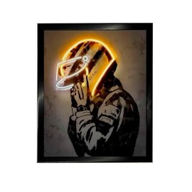 Cuadro Decorativo de Piloto de Carreras con Casco en Estilo Neón AYRTON/SENNA | Arte Moderno y Urbano | Decoración para Sala, Oficina o Estudio (54 x 