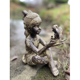 Garden Mile Extra Large Outdoor Fairy Garden Statue Weatherproof Sitting Girl Pixie Garden Ornament - Resin Garden Decor with Stone Effect Sculptures - Waterproof Garden Accessory
