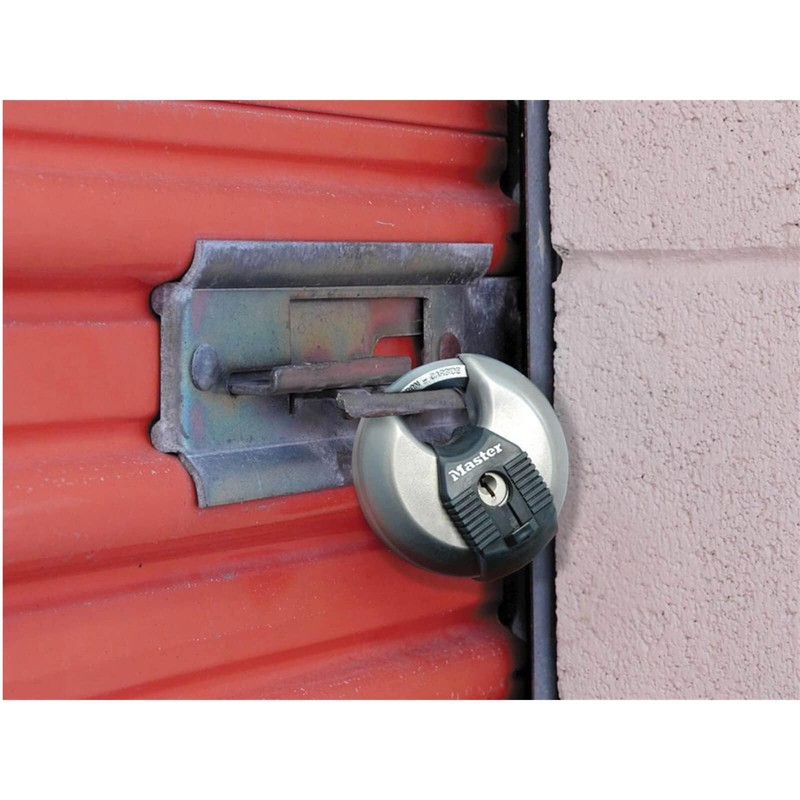 MASTER LOCK Heavy Duty Disc Padlock, Security level 8/10, Outdoor,