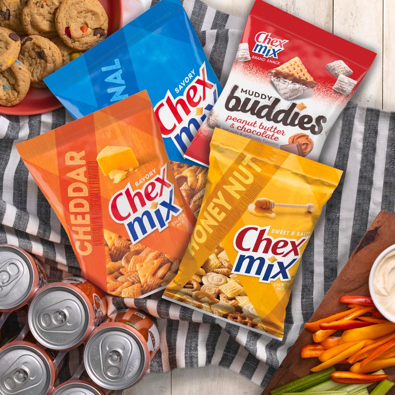 Chex Cheddar Flavor Snack Mix, 1.75-Ounce Single Serve Bags (Pack