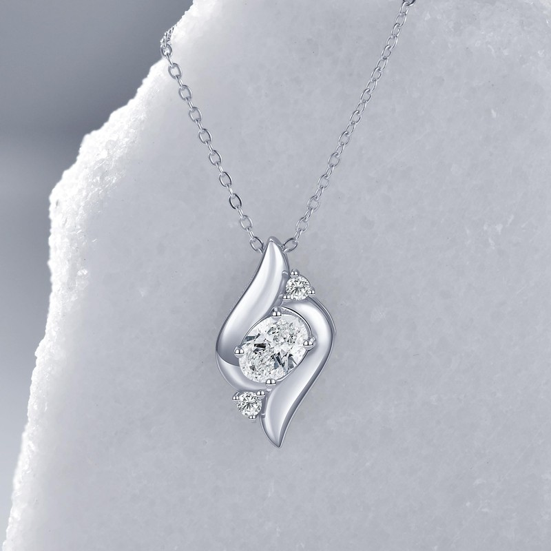 EONFUN 1.5CT Oval Moissanite Pendant Necklace for Women (Silver)