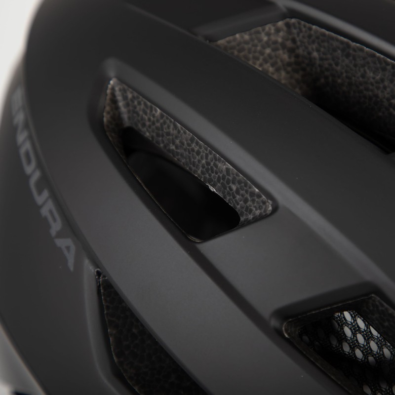 Endura Xtract Cycling Helmet | Moulded Construction | Road |