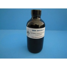 Shen Martial Arts Stone Penetrating Fingers Dit Da Jow Training & Healing Liniment - 4 oz bottle