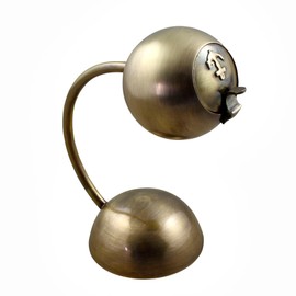 THE Unltd India Vintage Brass Ashtray with Lid, Handcrafted Decorative Piece for Smokers Retro Style Smoking Accessory Perfect for Home, Office, or Bar Décor Indoors and Outdoors Use (Brass, Brown)