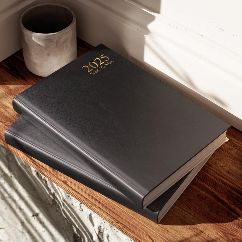 ZOPPER A4 2025 Week to View Diary | 2025 Black