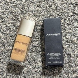 LAURA MERCIER FLAWLESS LUMIERE RADIANCE PERFECTING FOUNDATION BUTTERSCOTCH NEW