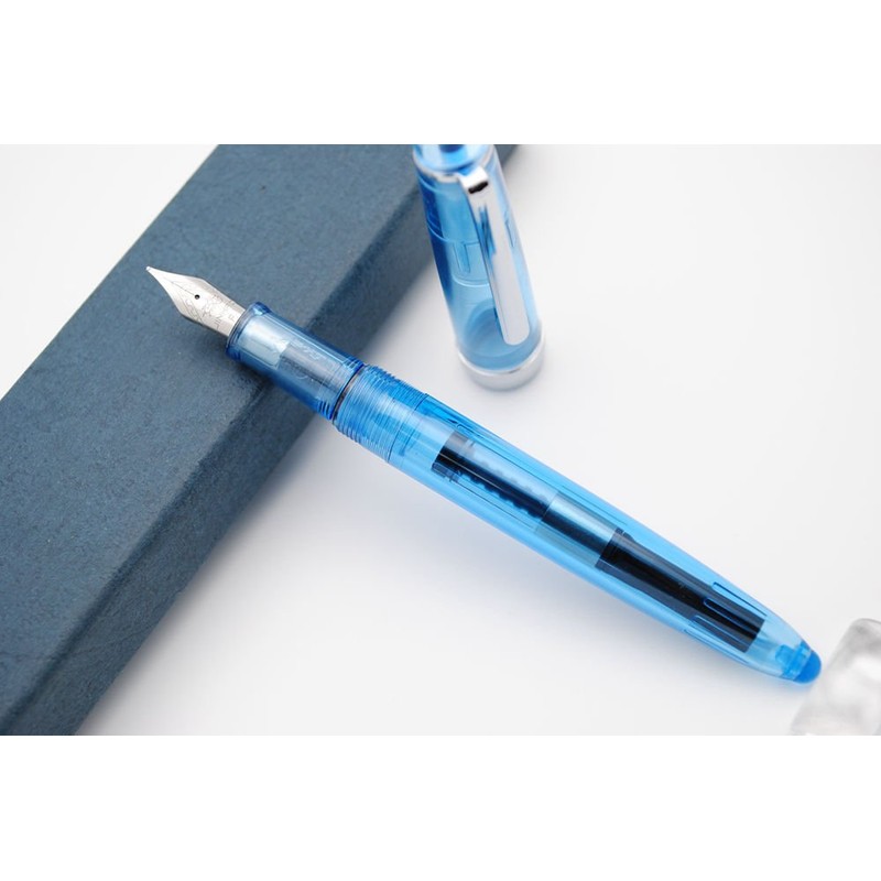 JINHAO 992 Fountain Pen (Translucent Blue)