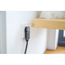 Brennenstuhl Brennenstuhl Qualitäts-Kunststoff-Verlängerungskabel mit Flachstecker (Verlängerungskabel flach für innen mit 3m Kabel) schwarz