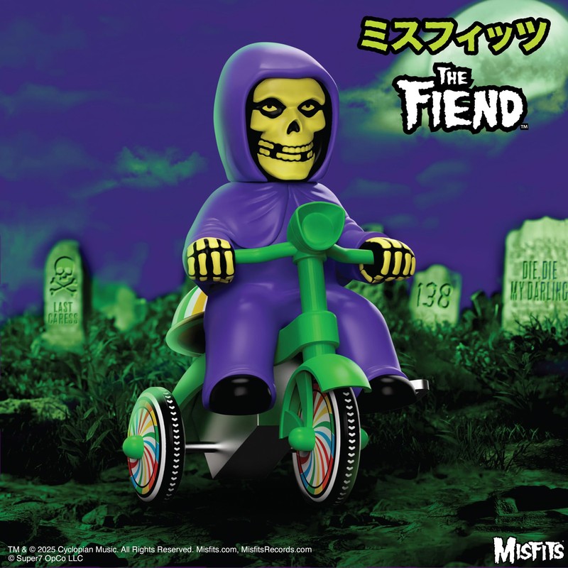Super7 Misfits Super Cycles - Fiend (Purple w/Green Trike) Action