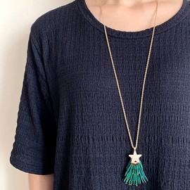 WOWORAMA Christmas Tree Pendant Necklace for Women 14K Gold Plated Shiny Green Xmas Tree with Star Neckalce Jewelry Holiday Christmas Costume Accessories