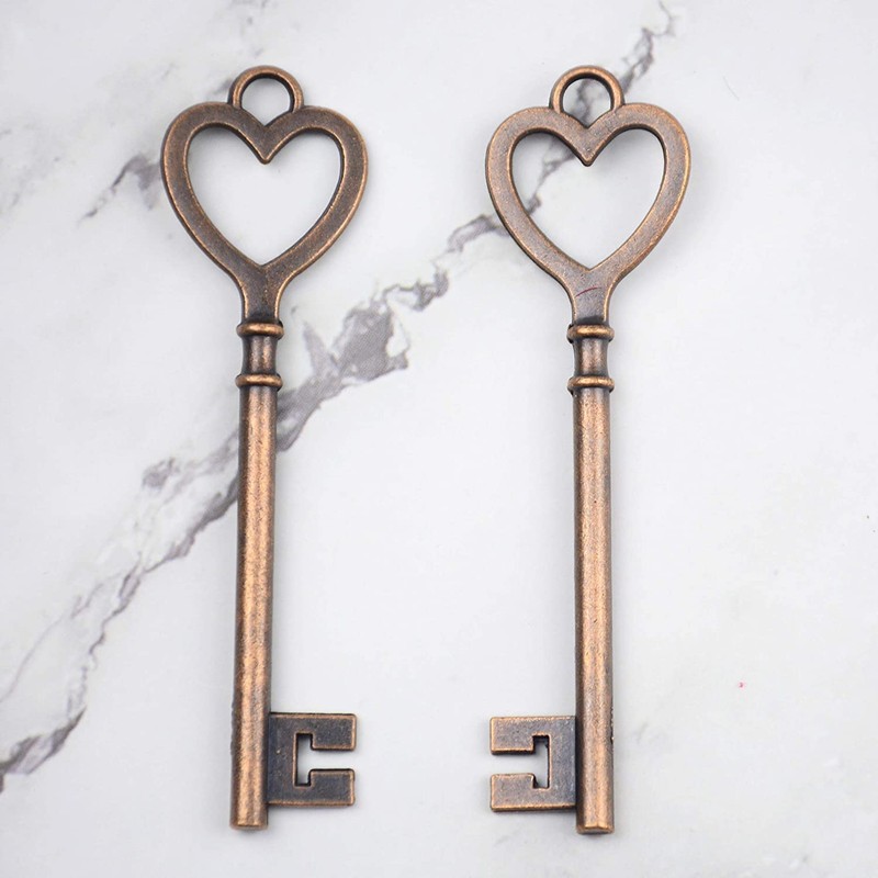 Makhry 30pcs Wedding Party Favor Heart Shape Retro Skeleton Keys
