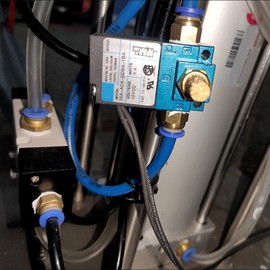 Solenoid Valve, DC12V 5.4W Electronic Boost Control with Brass Fittings 3 Port Electronic Boost Control Solenoid Valve 35A-AAA-DDBA-1BA DC12V 5.4W