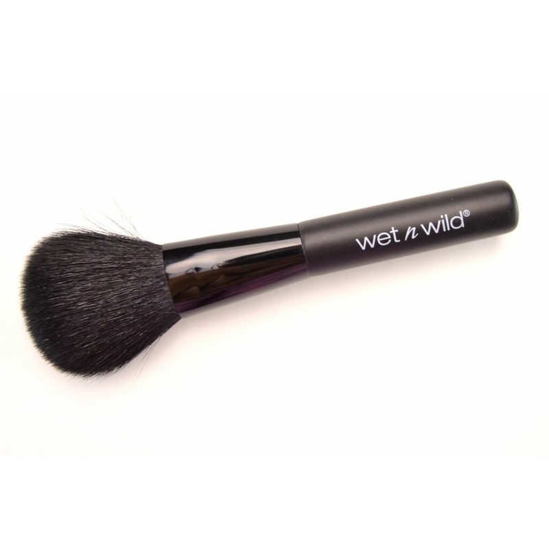wet n wild New Wet N Wild Black Powder Brush
