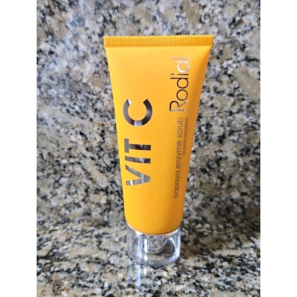 Rodial Vit C Papaya Enzyme Scrub Brighten & Renew 70ml/2.36