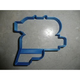 AJT SQUIRT GUN WATER BLASTER SOAKER POOL SUMMER FUN COOKIE CUTTER USA PR2860