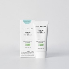 (Nusum) Special price with an approaching expiration date Nusum vegan tone-up sunscreen vegan / (누쏨)유통기한 임박 특가 누쏨 비건 톤업 선크림 비건