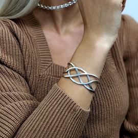 Silverly 925 Sterling Silver Bangle Celtic Knot Design- Celtic Jewellery - Ladies Wide Braided Cuff Bracelet - 925 Silver Friendship Bracelets for Women - Infinity Knot Bridesmaid Gift