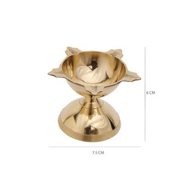 Diya Candle Holders Set, 2 Pieces, Standard Size, Brass Construction, Gold Finish, Pyali Diya Ornamental Oil Lamp Deepak Payali Deepam Kutthu Vilakku Indian Housewarming Return Gift Item