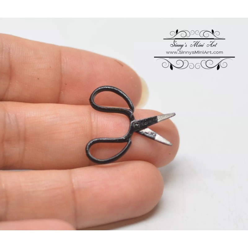 SMA 1:12 Dollhouse Miniature Working Scissors with Black Handle /Miniature