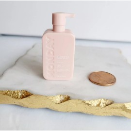 Zuru  Mini Brands Ulta Beauty Monday Shampoo Mini