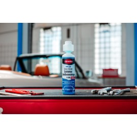 Caramba Easy Clean Sommer Scheibenreiniger Konzentrat 1:100 (250 ml) – hochkonzentriertes Auto Glasreiniger-Konzentrat für die frostfreie Zeit – wirkungsvolles Reinigungsmittel für klare Sicht