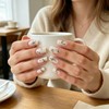 24 unghie finte a pressione con foglie dorate e blu,