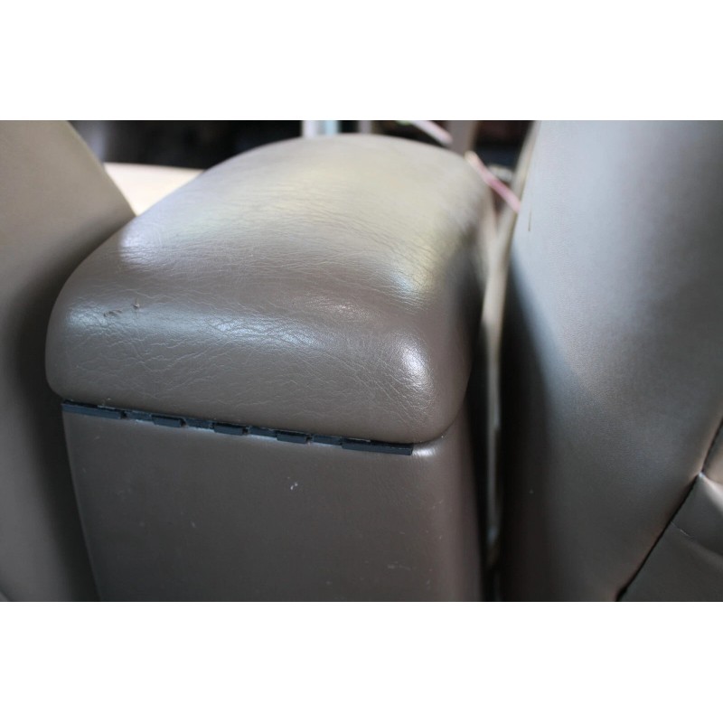 toyota 1999-2001 Camry Center Console Hinge Replacement