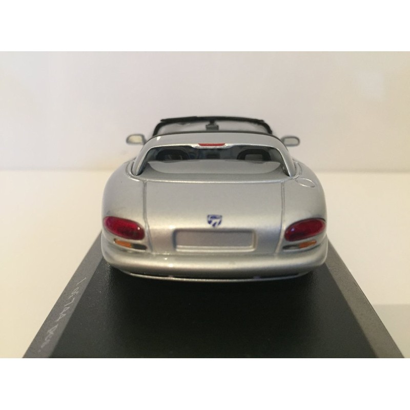 MINICHAMPS 430144034 - Dodge Viper Cabriolet, Maßstab: 1:43, Silber