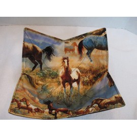 Horses, Stallions, Mustangs Soup Bowl Cozy Reversible Microwavable