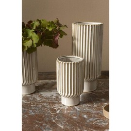 Ohari Vase - Size: Medium