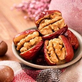 Red Jujube and Walnut Kernels Snack,200g/7.1oz Deliciously Nutty Casual Treats, Perfect for Gifting and Sharing, Specialty Healthy Snack