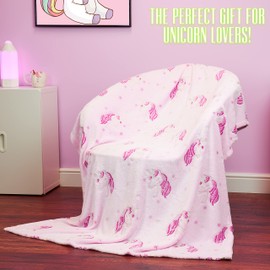 CityComfort Unicorn Blanket for Girls Glow in the Dark Blankets Stars Unicorns Gifts for Women (Pink)