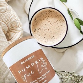 100% Soy Wax Household Candle with Unique Crackling Sound and Wooden Wick - Fragrance: Mahogany Coconut